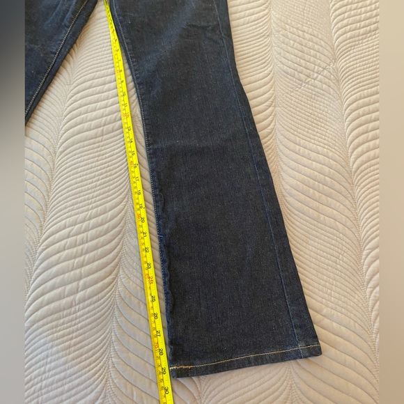 Levi’s Curvy Cut low rise, dark wash straight leg jeans. Size 11M. NWOT. - Picture 7 of 9